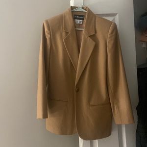 Sag Harbor Blazer size 10p great condition used 100% pure new wool